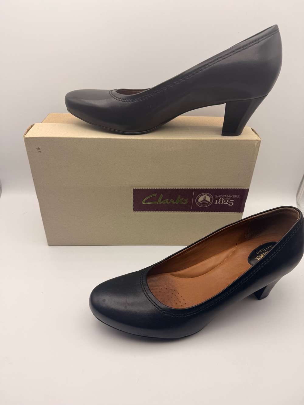 Clarks Artisan Decade Rana Black Leather Pumps Heels Women’s Size 10N